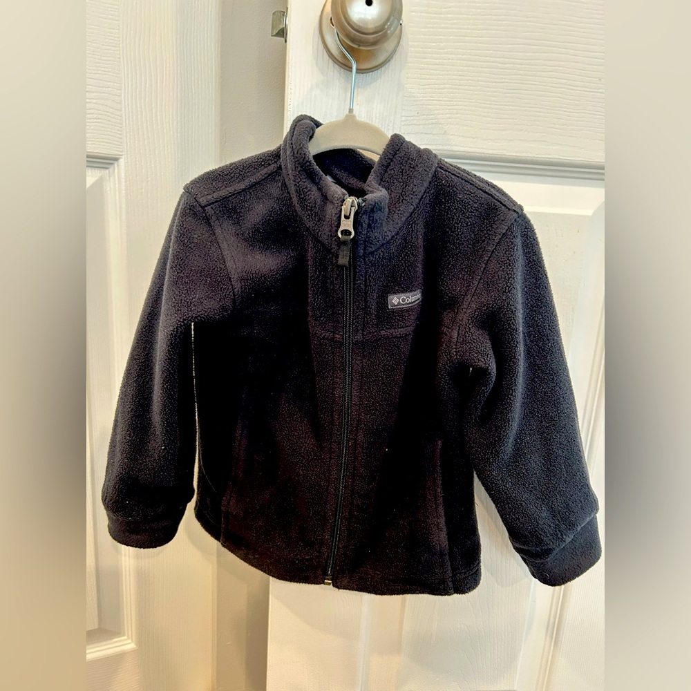 TODDLER COLUMBIA ZIP UP JACKET. BLACK. SIZE 3T
